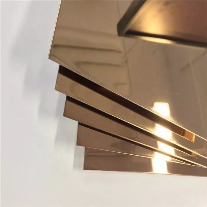 Color-coated stainless steel plate